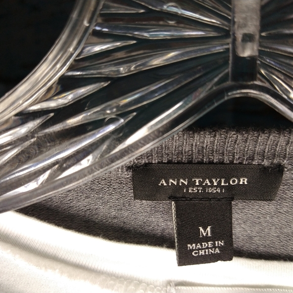 Button up sweater - Picture 3 of 6